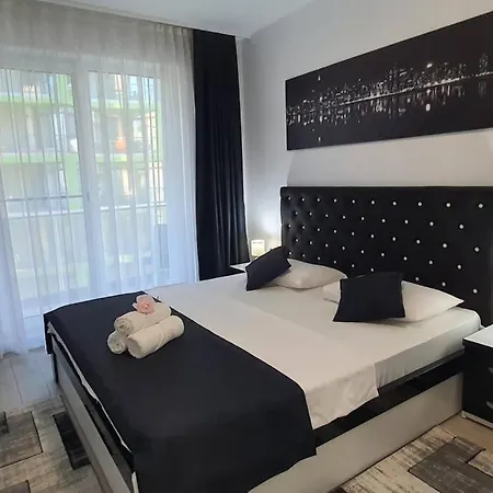 Alezzy Luxury Center Langa Plaja