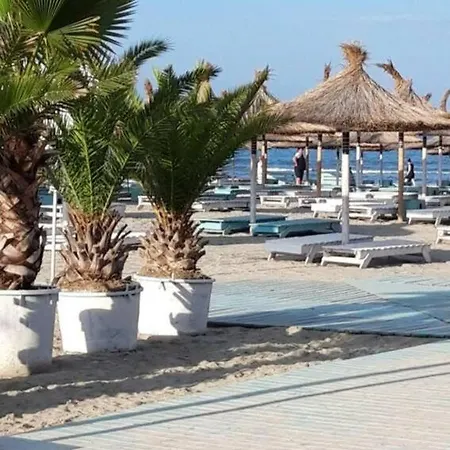 Alezzy Luxury Center Langa Plaja Apartment Navodari